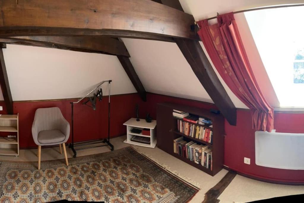 Maison En Pierre Sur Les Quais De La Dordogne Argentat Exterior photo